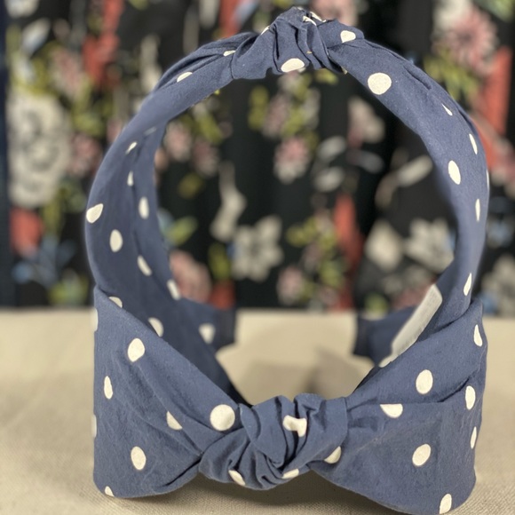 Headband - Picture 1 of 4